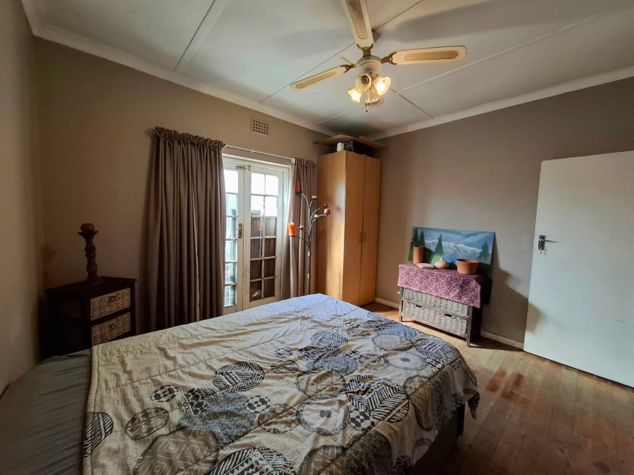 4 Bedroom Property for Sale in Oakdale Western Cape